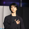 羽生結弦選手「ハイアール・AQUA新製品」スケーティング！お披露目の瞬間写真31枚掲載