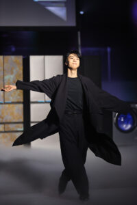 羽生結弦選手「ハイアール・AQUA新製品」スケーティング！お披露目の瞬間写真31枚掲載28