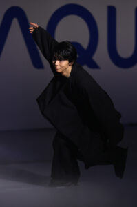 羽生結弦選手「ハイアール・AQUA新製品」スケーティング！お披露目の瞬間写真31枚掲載26