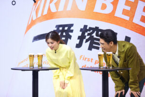 堤真一 酒税改正日に『キリン一番搾り生ビール』イベで「ビール史に残る日」有村架純、賀来賢人、小芝風花と7
