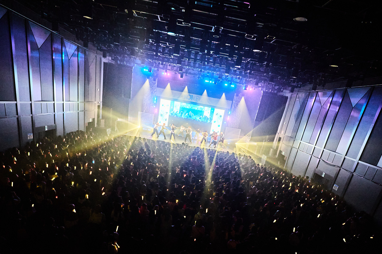 KO1KEYZデビュー前日に『KO1KEYZ DEBUT SHOWCASE』開催!壁ドンゲームやパフォーマンスで魅せる41