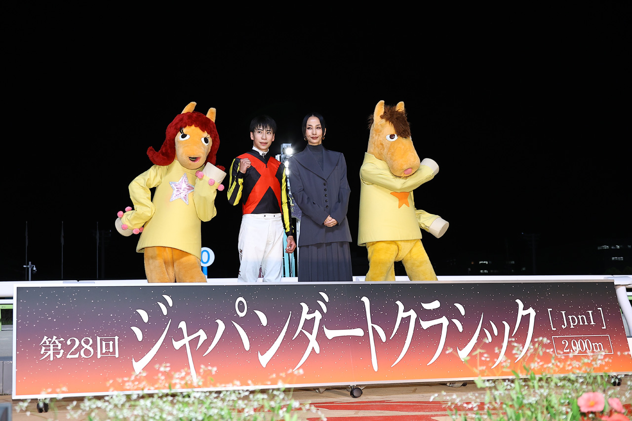 中島美嘉 初大井競馬場冠レースで“誕生日馬券”炸裂!「ジャパンダートクラシック」横山武史騎手祝福2