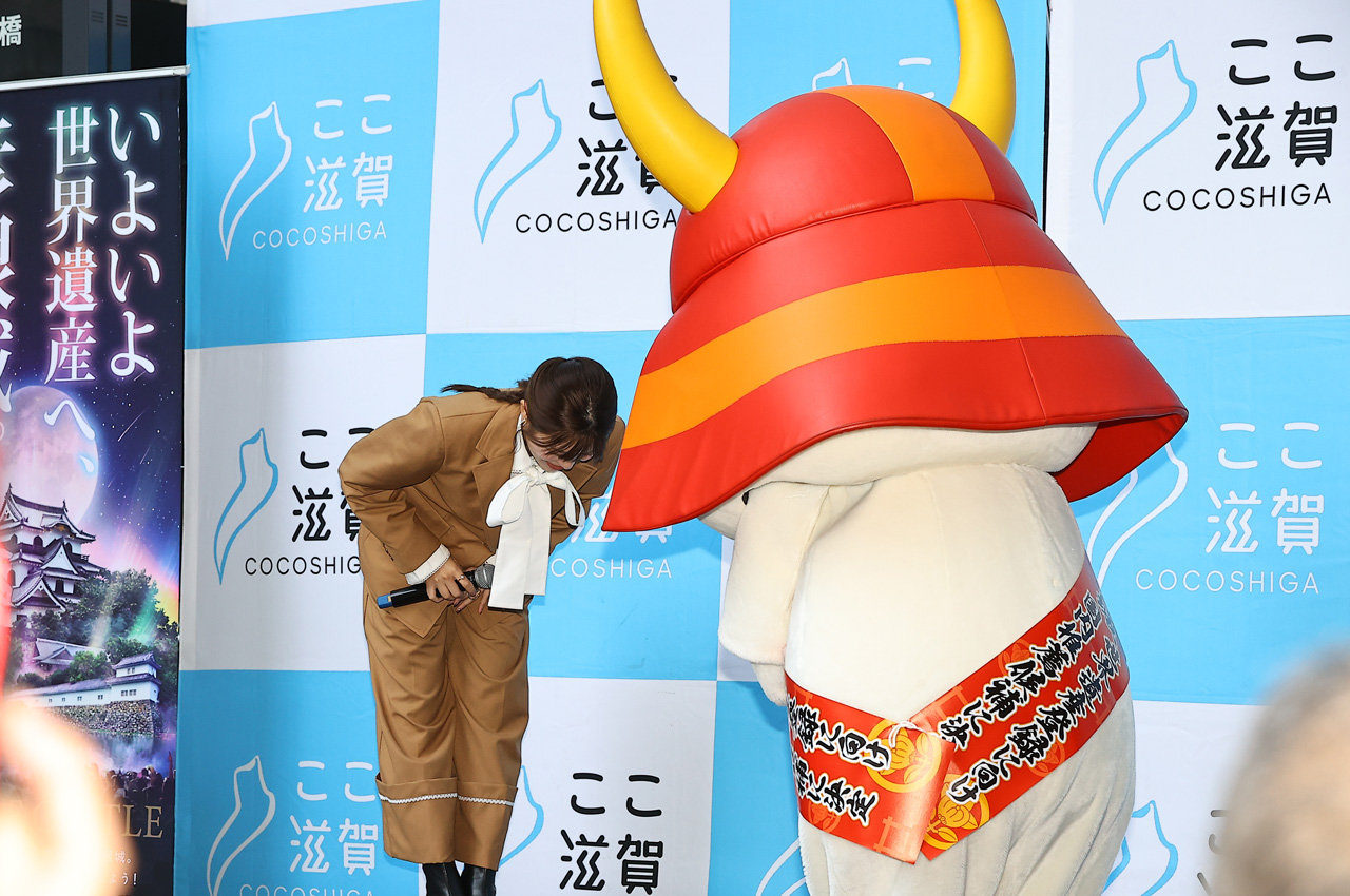 滋賀県出身の武元唯衣 ここ滋賀で『ひこにゃんと応援!彦根城を世界遺産に!』イベ!「ついにか!」大喜び10