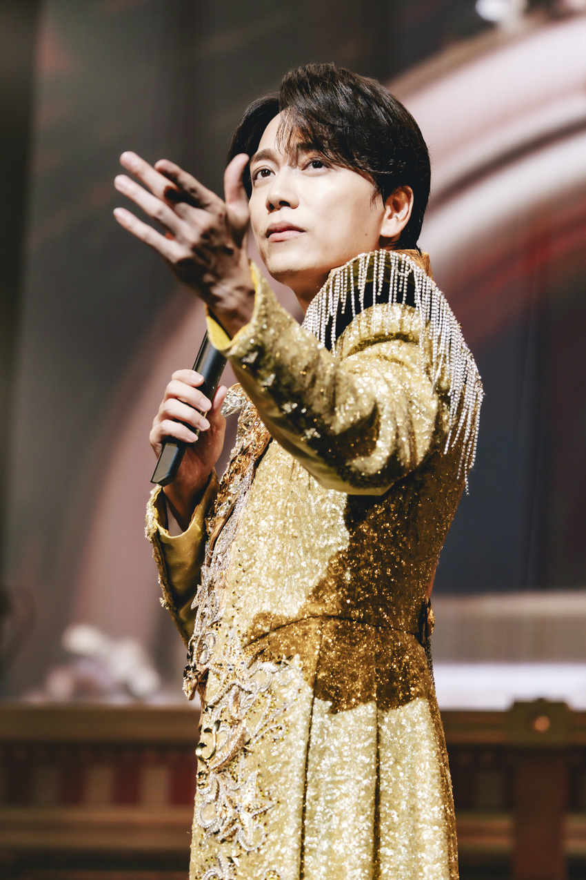 山崎育三郎 全国ツアー「山崎育三郎 LIVE TOUR 2026『19BOX ~STARMAN~』」完走!金色衣装も5